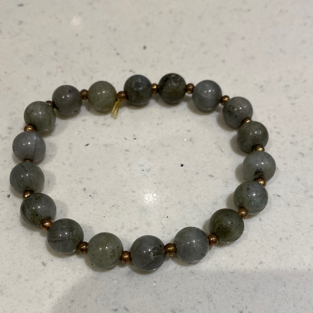 Elegant Labradorite Beaded with gold accents Bracelet